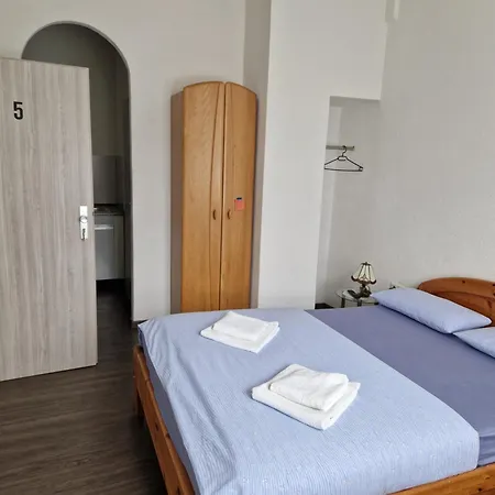 ゲストハウス Antalya フリードリヒスハーフェン